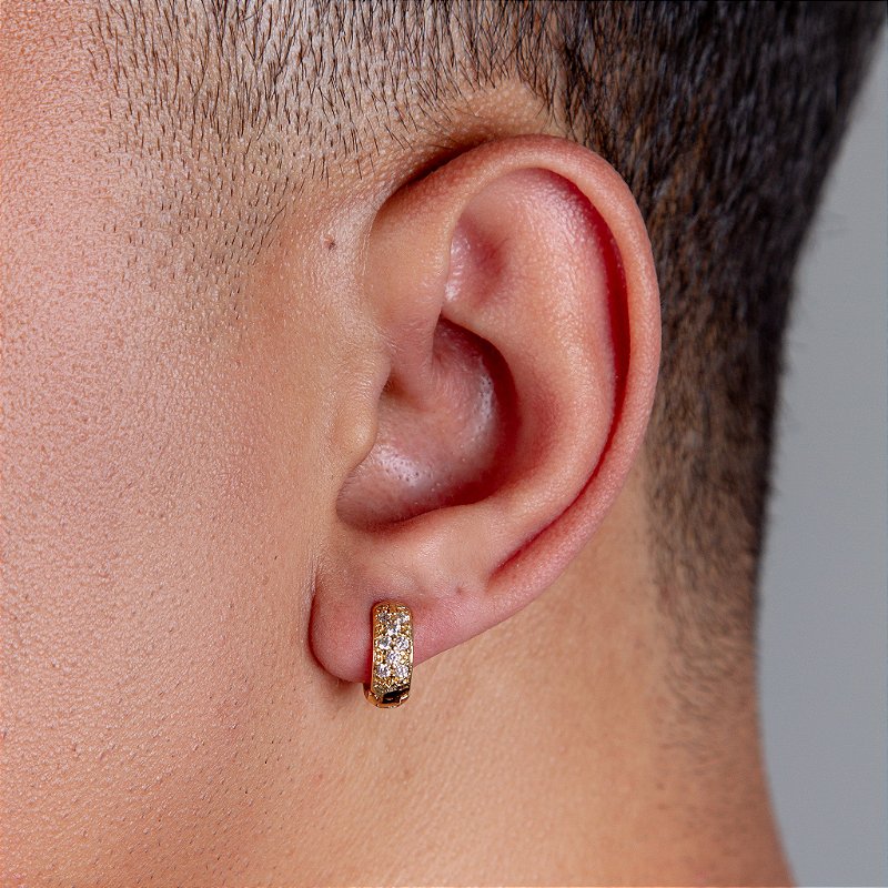 Brinco Masculino Par Argola Cravejada Com 8 Pedras Banhada A Ouro 18K BRI040