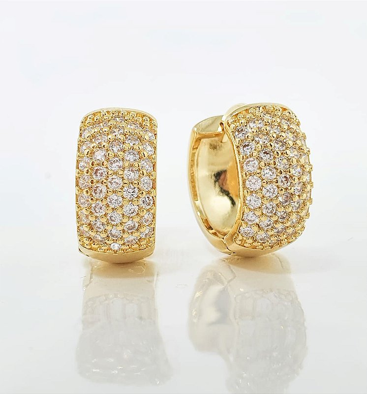 Brinco Masculino Par Argola Cravejada Com 29 Pedras G Banhada A Ouro 18K BRI053