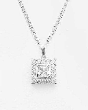 Pingente Quadrado Cravejado Banhado A Ouro Branco PIN008