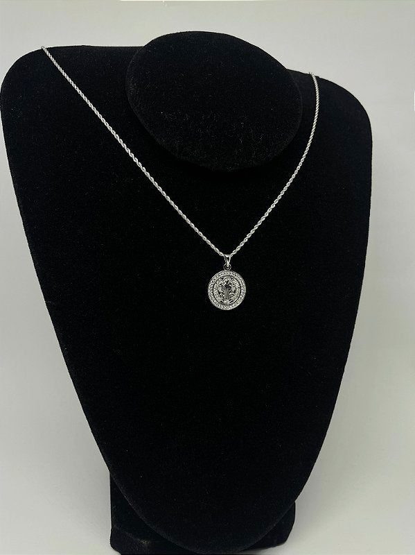 Corrente Cordão Baiano 50cm 1,6mm + Pingente São Bento Cravejado Banhado A Ouro Branco COR001-PIN021