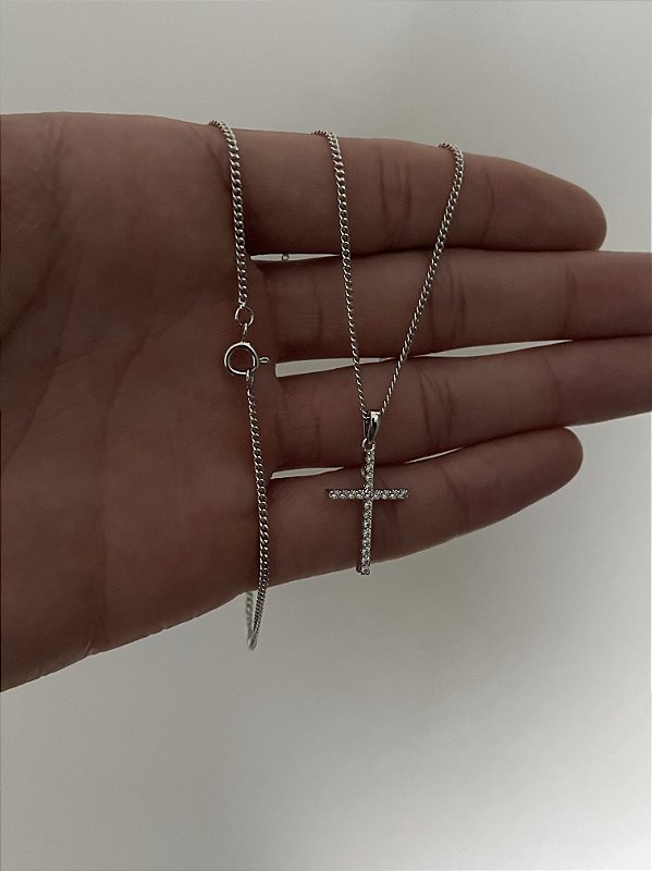 Corrente Grumet 50cm 1,4mm + Pingente Cruz Palito Chapada Cravejada Banhado A Ouro Branco COR005-PIN009