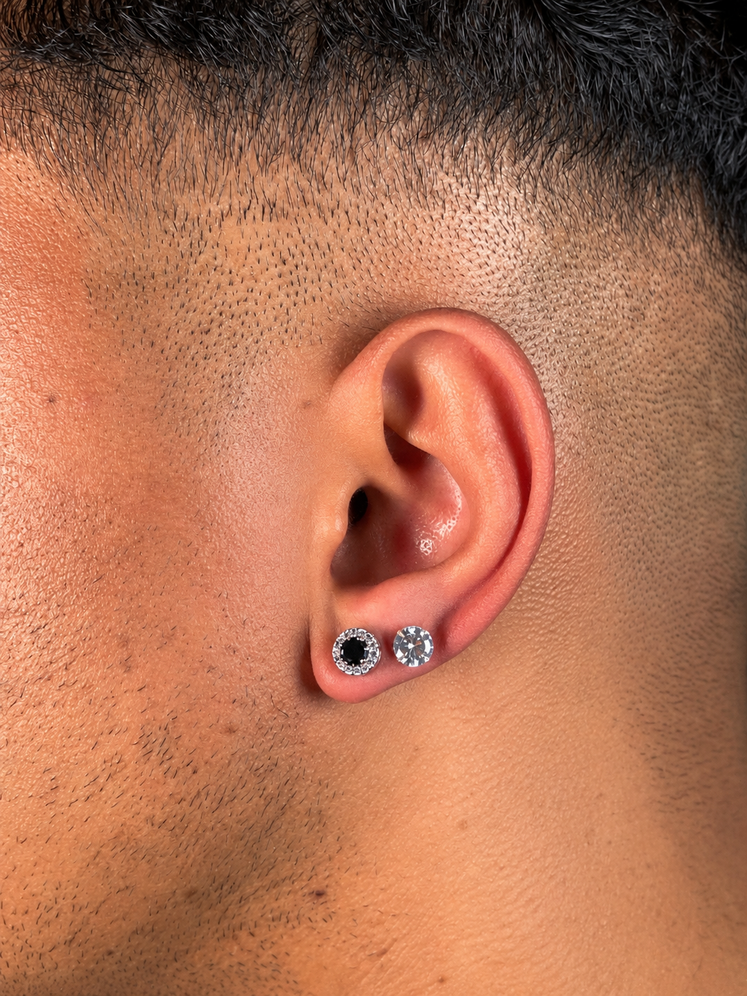 Kit Brinco Masculino Par Redondo Cravejado Fílip 1 Pedra Preta + Par De Brinco Pedra Zircônia (6mm) Prata 925 BRI037-BRIP002