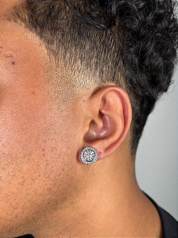 Brinco Masculino Par Redondo Cravejado Pedra Retangular Banhado A Ouro Branco BRI158