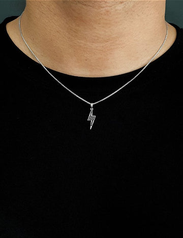 Corrente Veneziana 1mm Fecho Tradicional + Pingente Raio Cravejado Com Pedras Pretas Banhado A Ouro Bran