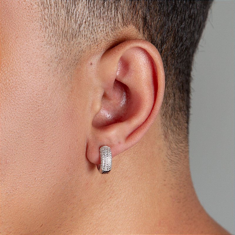 Brinco Masculino Par Argola Cravejada 6 Fileiras (14,3X5,3mm) Banhada A Ouro Branco BRI016