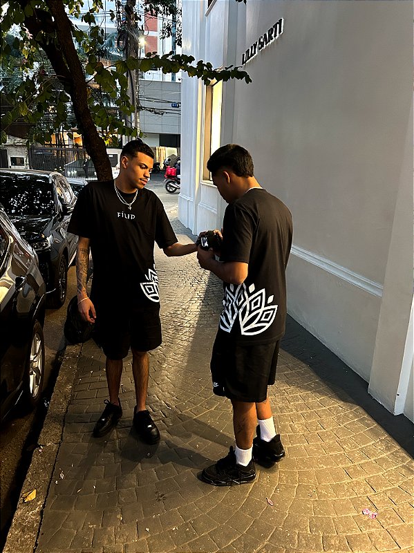 Camiseta Fílip Club Logo - Preta