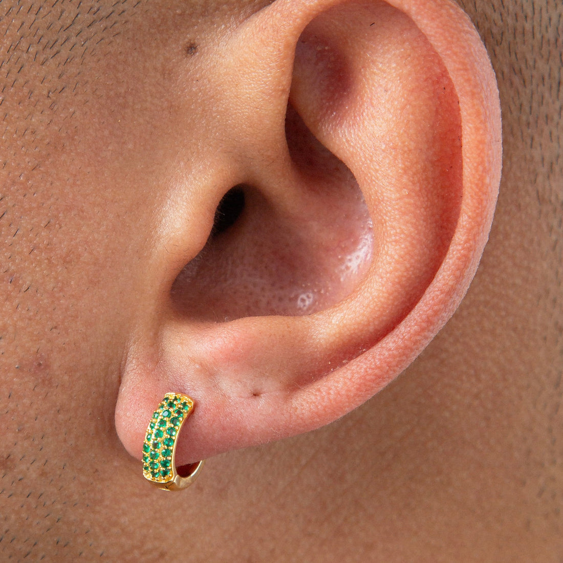 Brinco Masculino Par Argola 3 Fileiras Verde Banhada a Ouro 18k BRI228