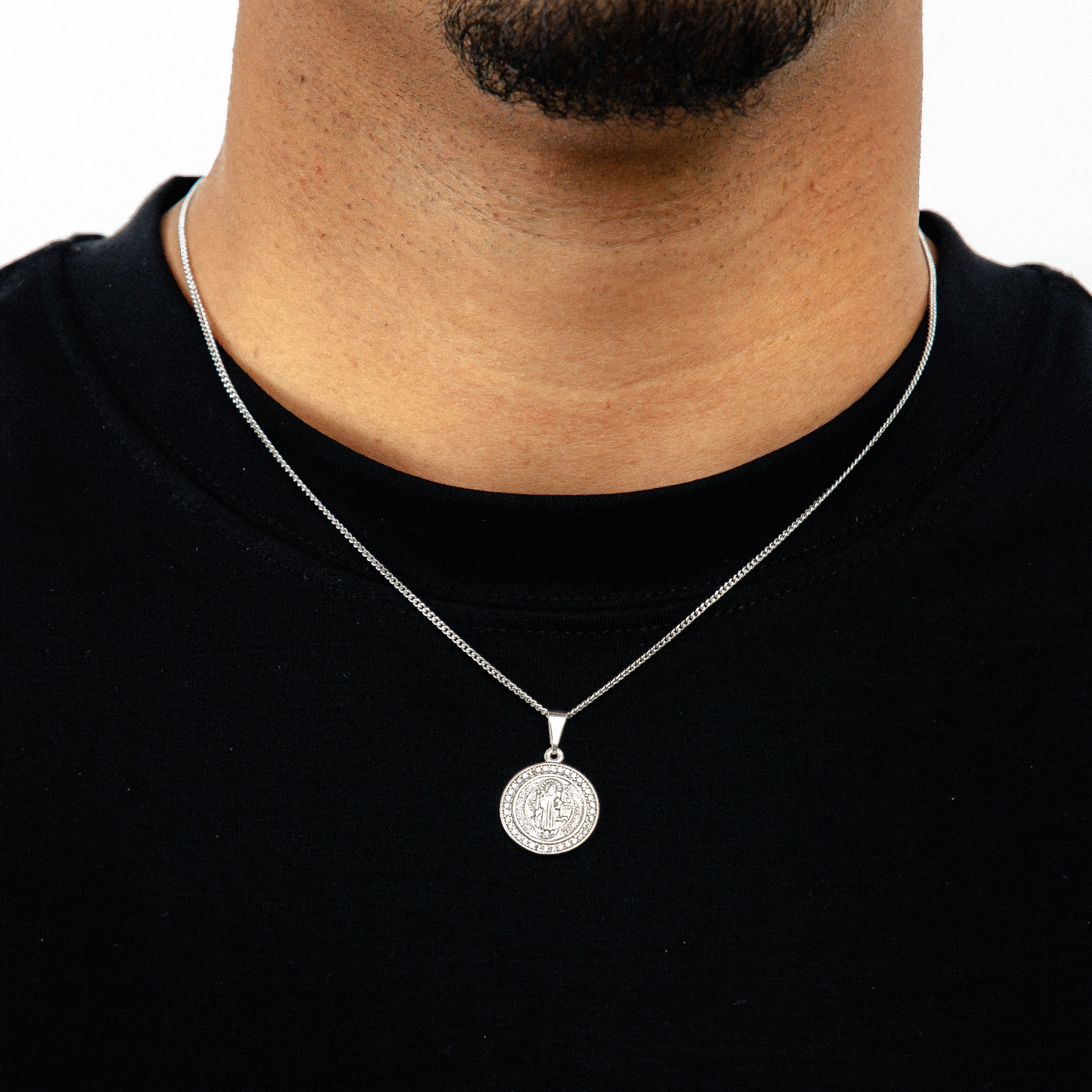 Corrente Grumet 1,4mm + Pingente São Bento Cravejado Banhado A Ouro Branco COR005-PIN021