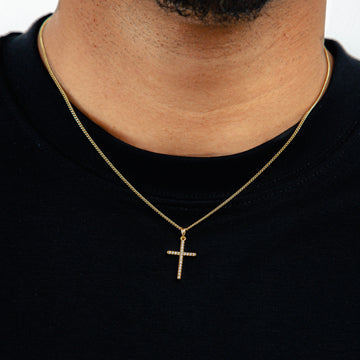Corrente Grumet 1,4mm + Pingente Cruz Palito Chapada Cravejada Banhado A Ouro 18K COR014-PIN027