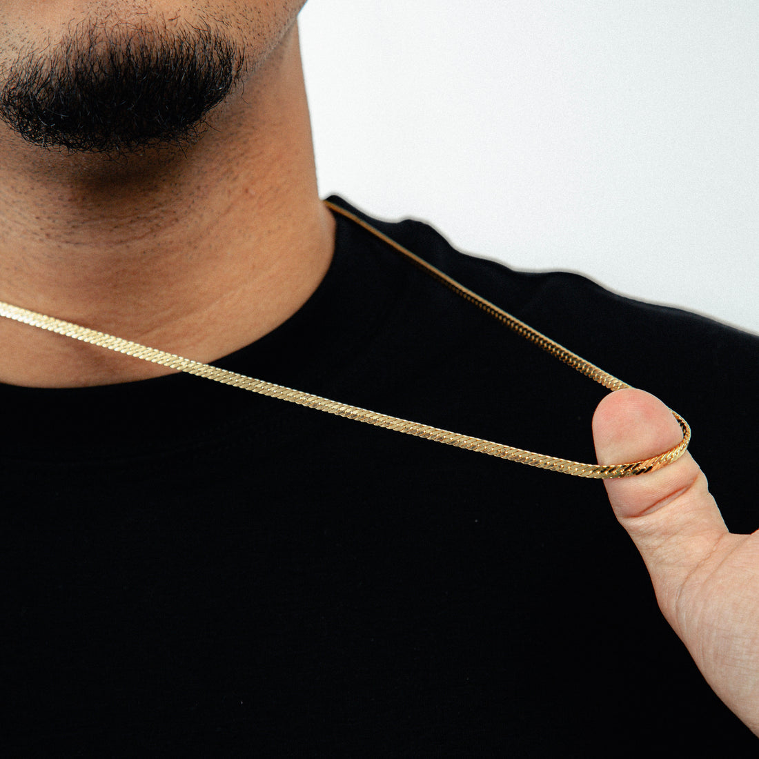 Corrente 70cm Grumet Flat 4mm Banhada a Ouro 18k COR114