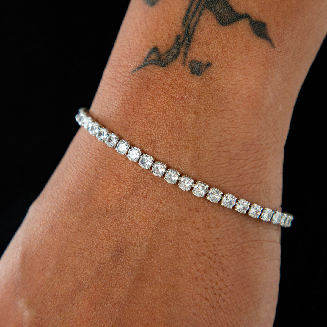 Pulseira Riviera Redonda 4mm Fecho Gaveta Banhada A Ouro Branco PUL039