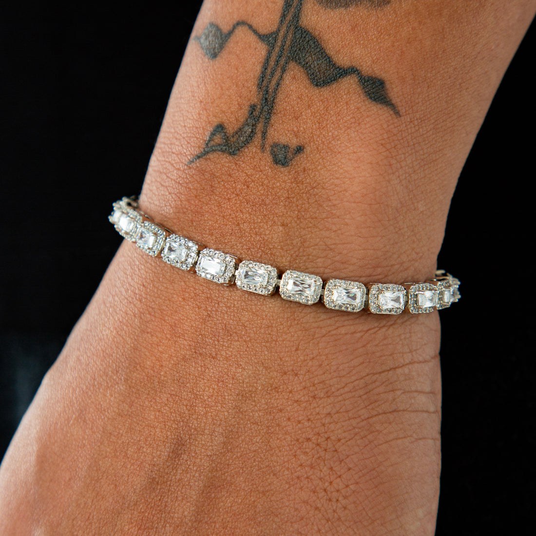 Pulseira Riviera Retangular Cravejada 6mm Banhada a Ouro Branco PUL067