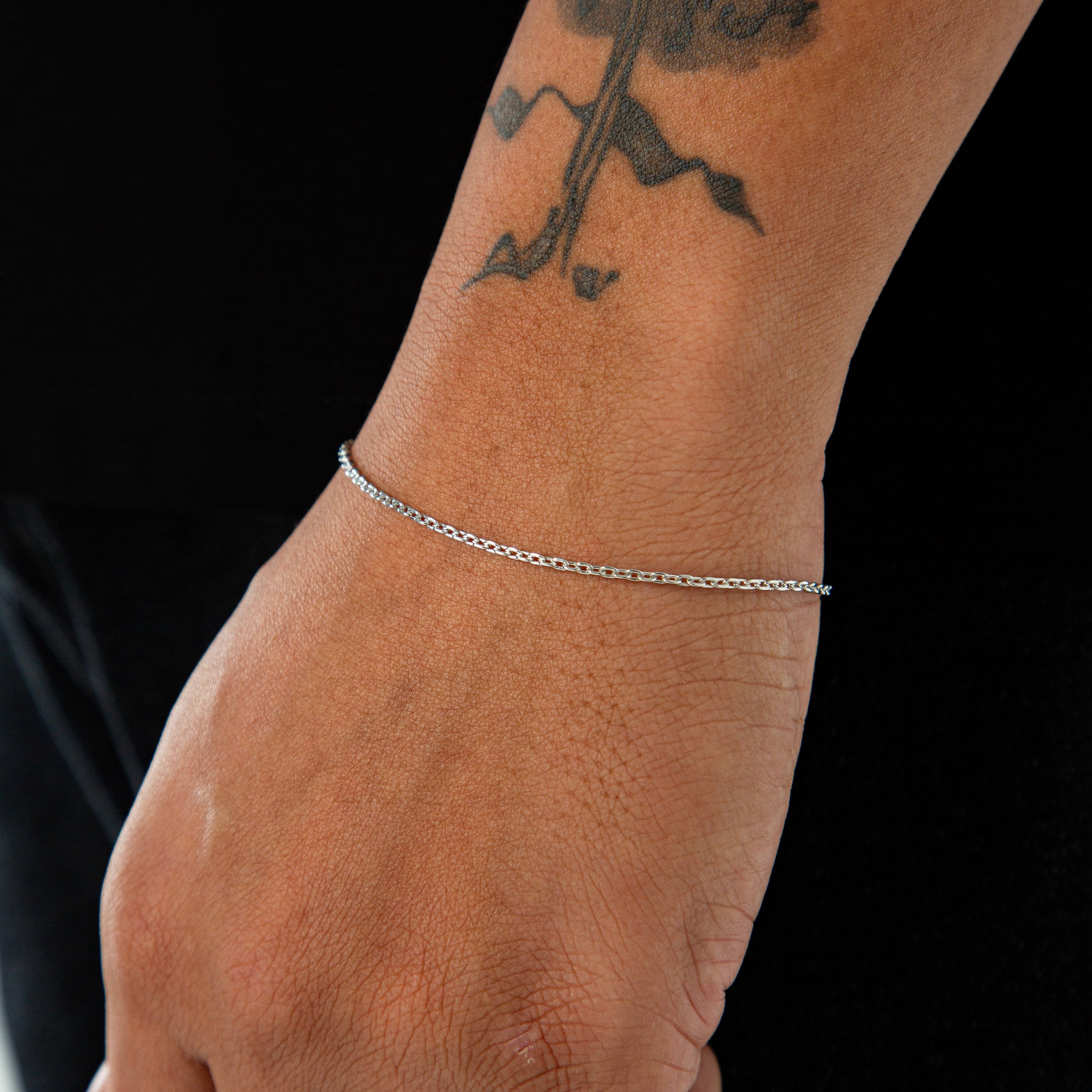 Pulseira Elo Cadeado 2mm Banhada a Ouro Branco PUL074