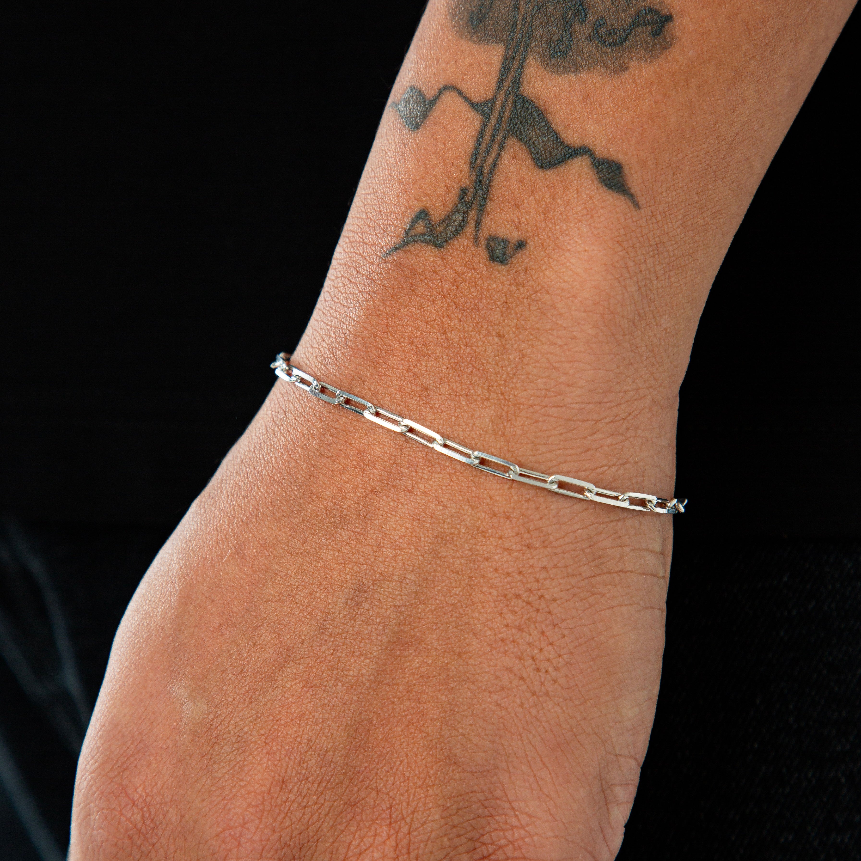 Pulseira Cadeado Alongado 3,5mm Banhada a Ouro Branco  PUL076