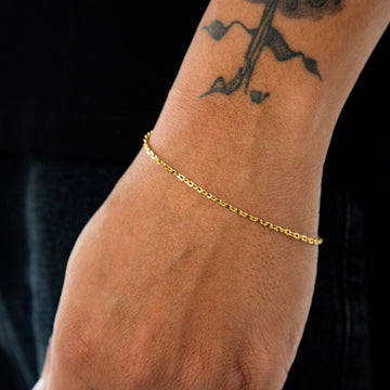 Pulseira Elo Cadeado 2mm Banhada a Ouro 18k PUL080
