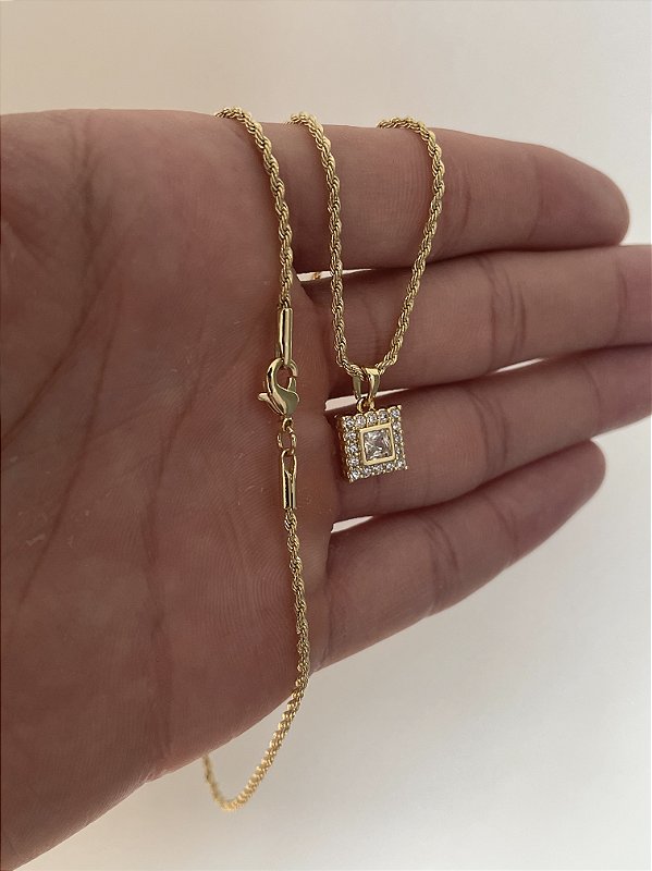 Corrente Cordão Baiano 1,6mm + Pingente Quadrado Cravejado Banhado A Ouro 18k COR003-PIN028
