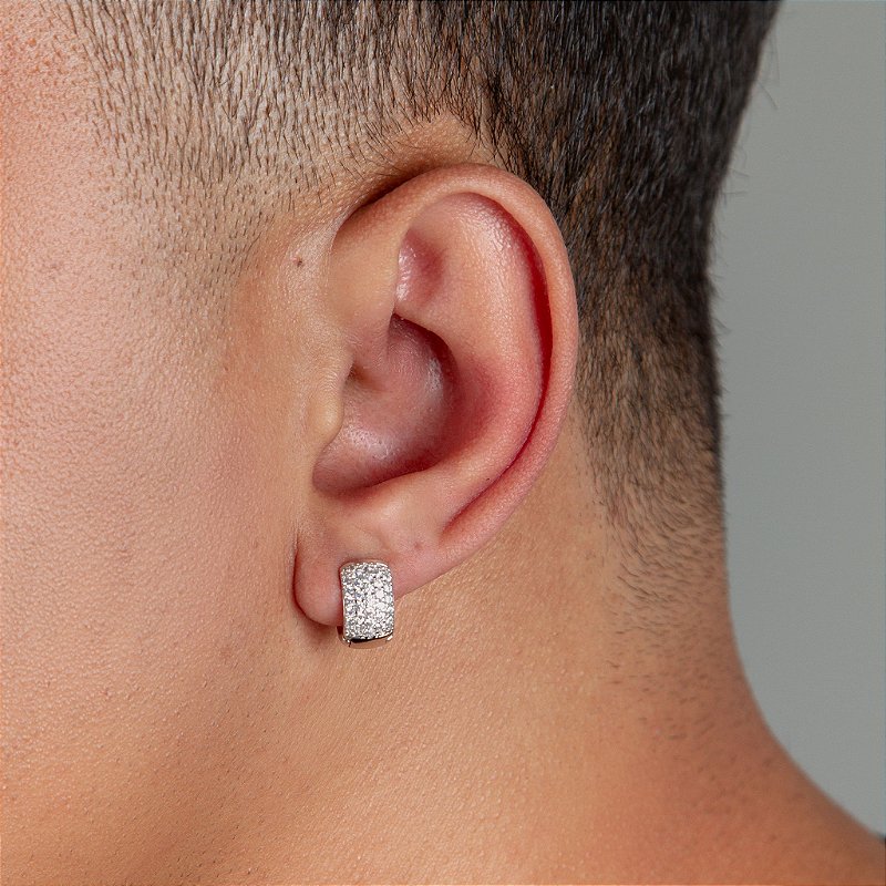 Brinco Masculino Par Argola Cravejada Com 29 Pedras (13X6,8mm) Banhada A Ouro Branco BRI003