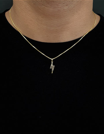 Corrente Veneziana 1mm Fecho Tradicional + Pingente Raio Cravejado Com Pedras Pretas Banhado A Ouro 18k