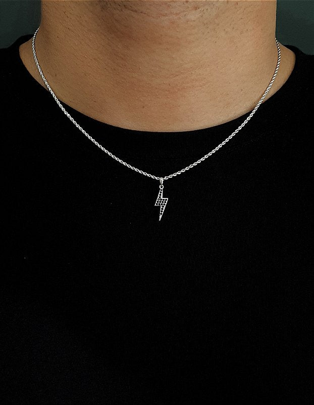 Corrente Cordão Baiano 1,6mm + Pingente Raio Cravejado Com Pedras Pretas Banhado A Ouro Branco COR001-PI